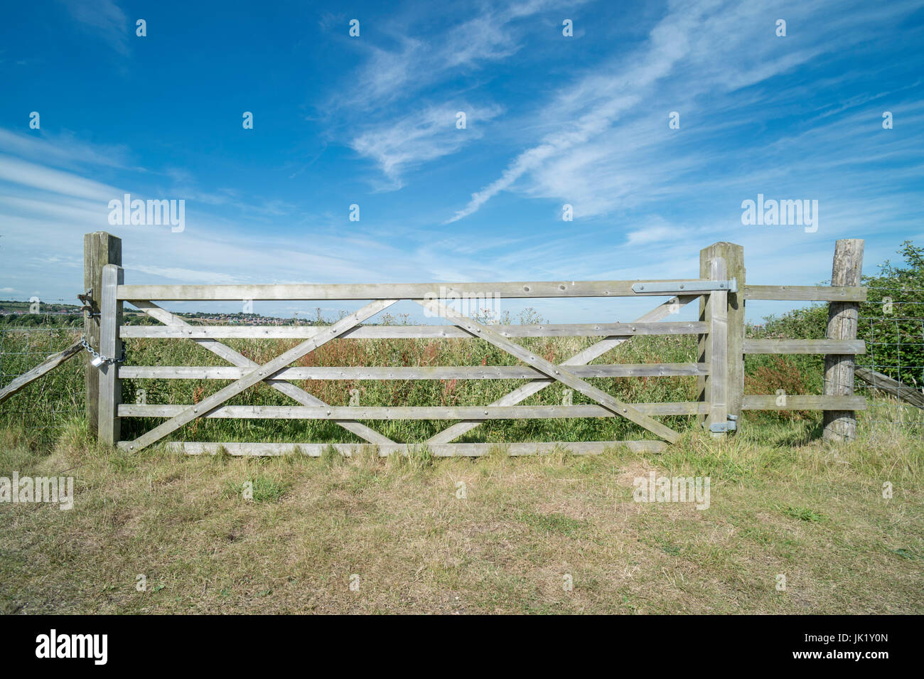 Ranch entrance gate hi-res stock photography and images - Alamy