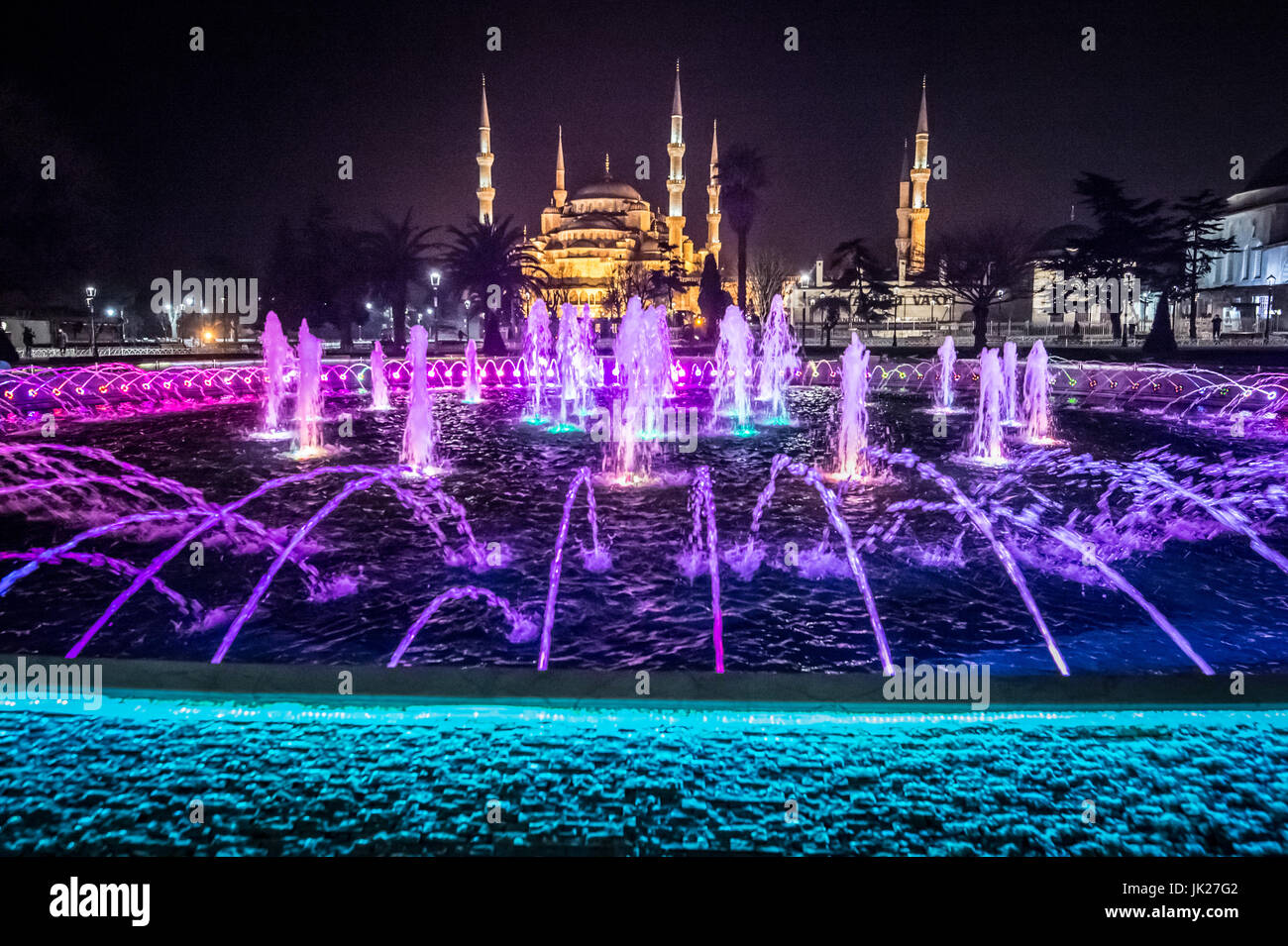 Fountain in sultanahmet square hi-res stock photography and images - Alamy