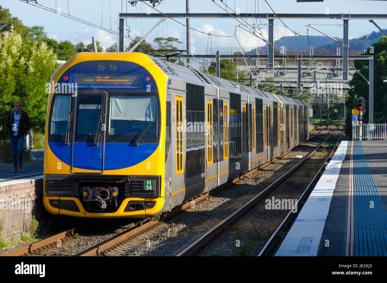 Suburban train, Thirroul Station, Sydney, New South Wales, Australia Stock Photo