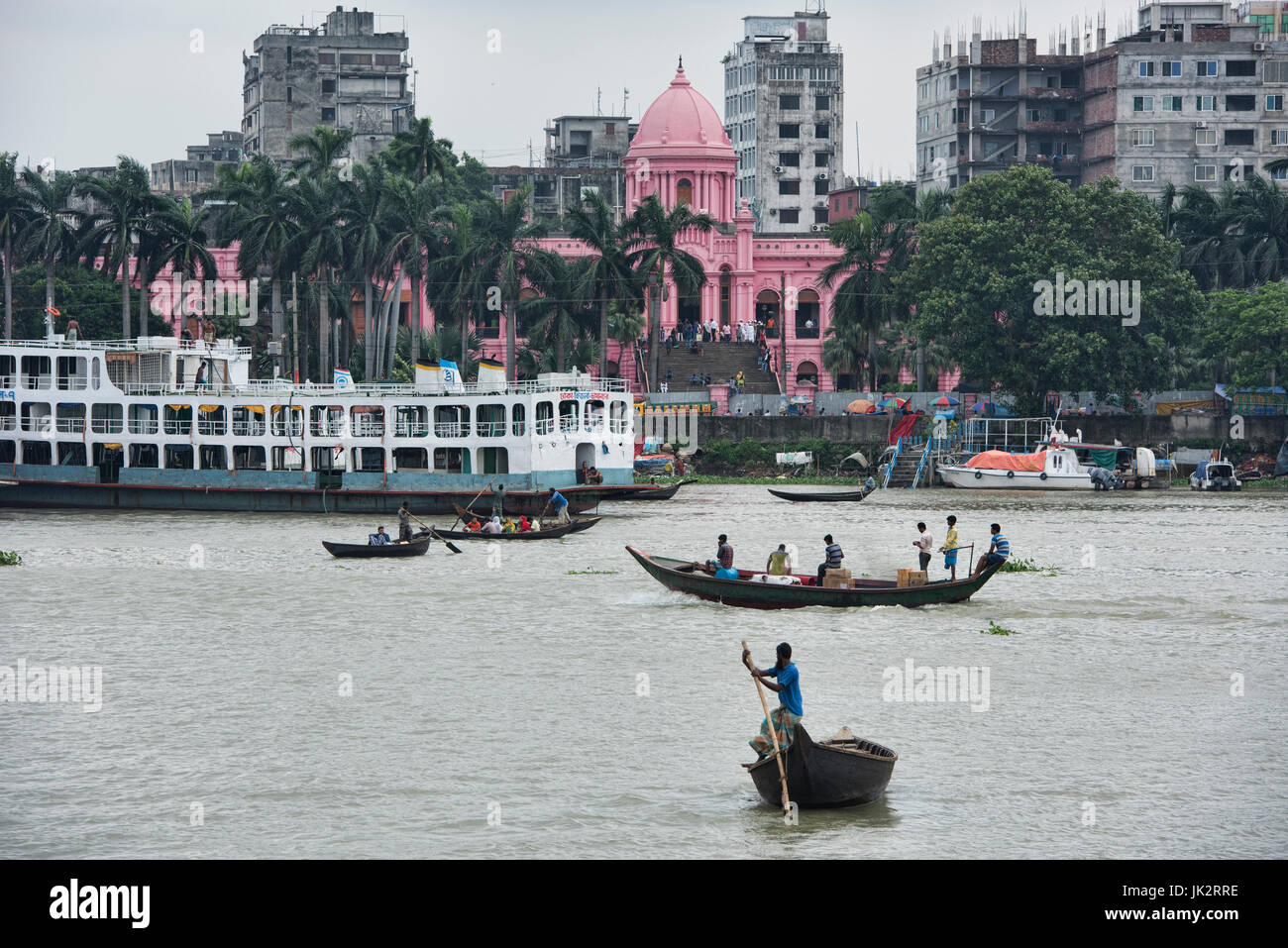 The Ahsan Manzil (Pink Palace) above the Buriganga River, Dhaka, Bangladesh Stock Photo