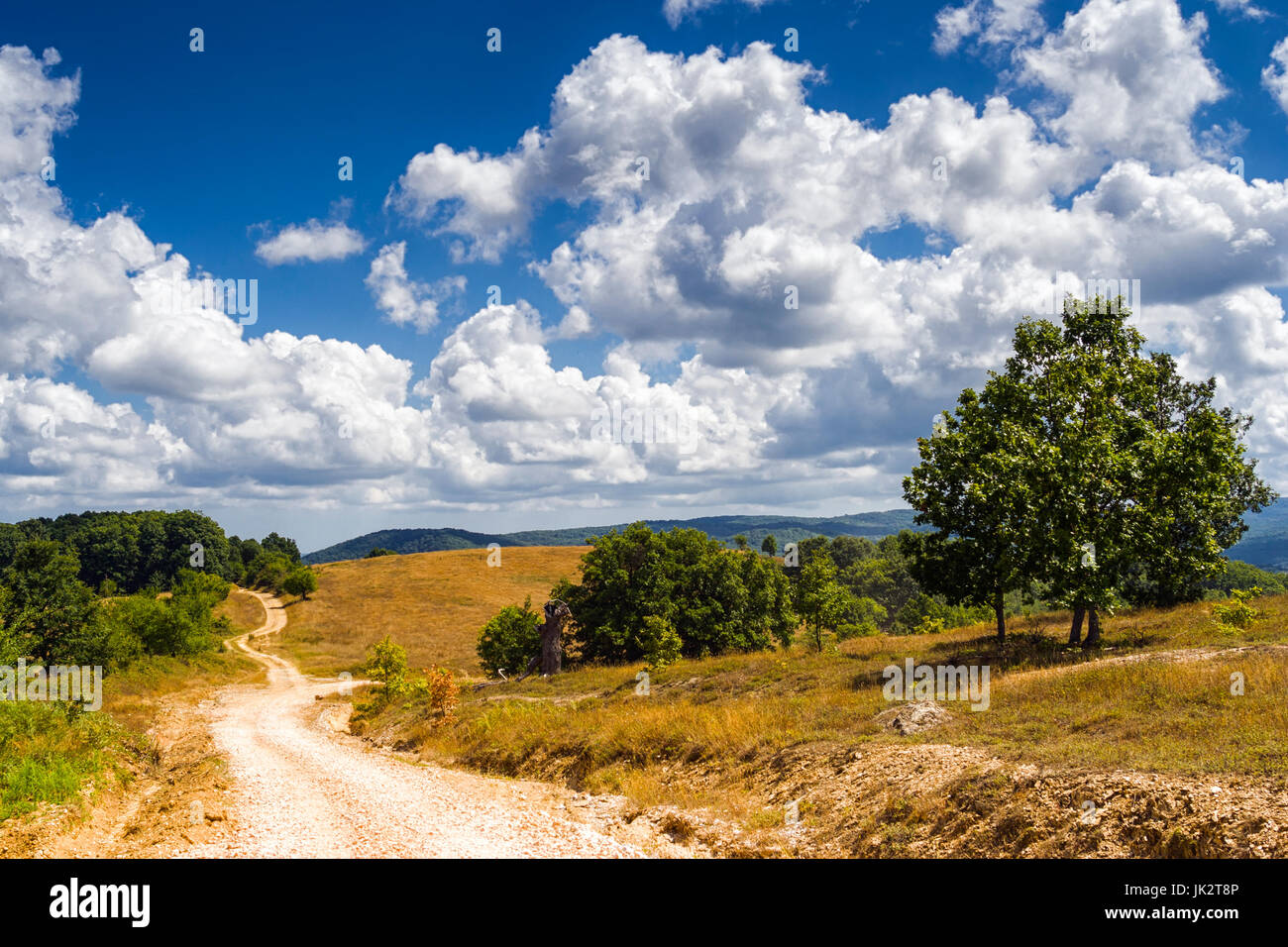 Macadam road hires stock photography and images Alamy