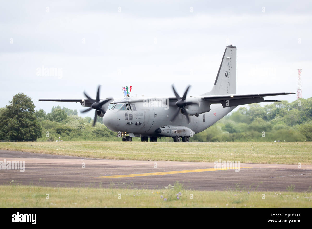 Twin Turboprop High Resolution Stock Photography and Images - Alamy