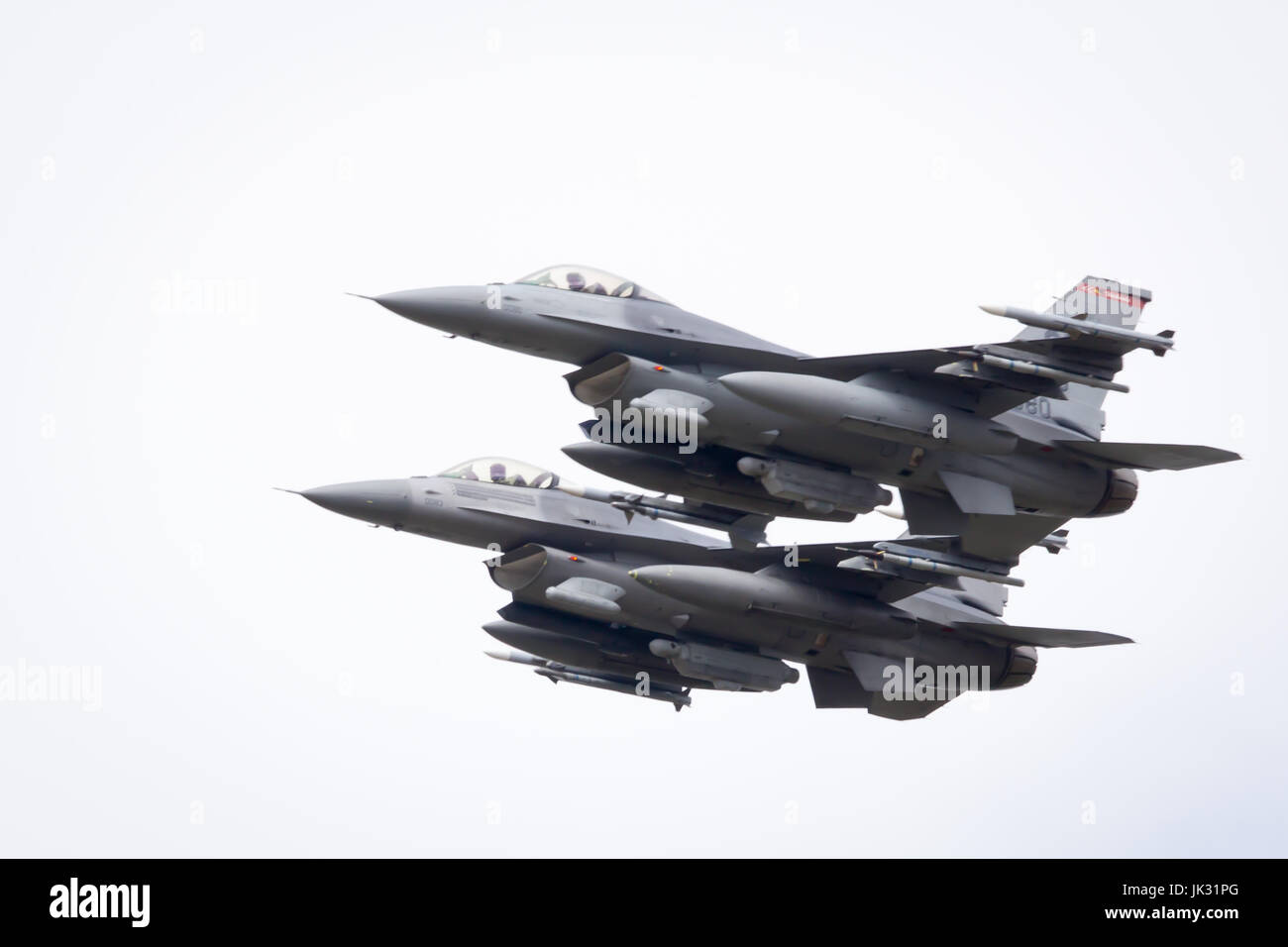 Lockheed martin f 16 fighting falcon hi-res stock photography and ...