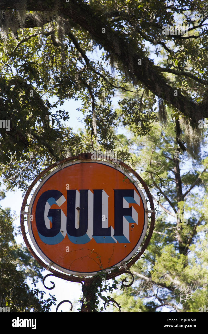 Gulf oil hires stock photography and images Alamy