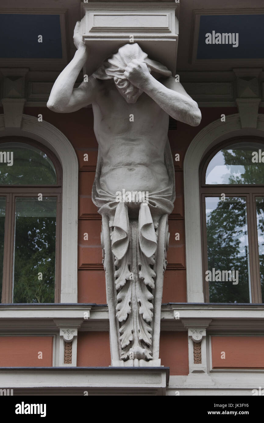 Finland, Helsinki, art nouveau building statues, Etela Notknokatu Street Stock Photo
