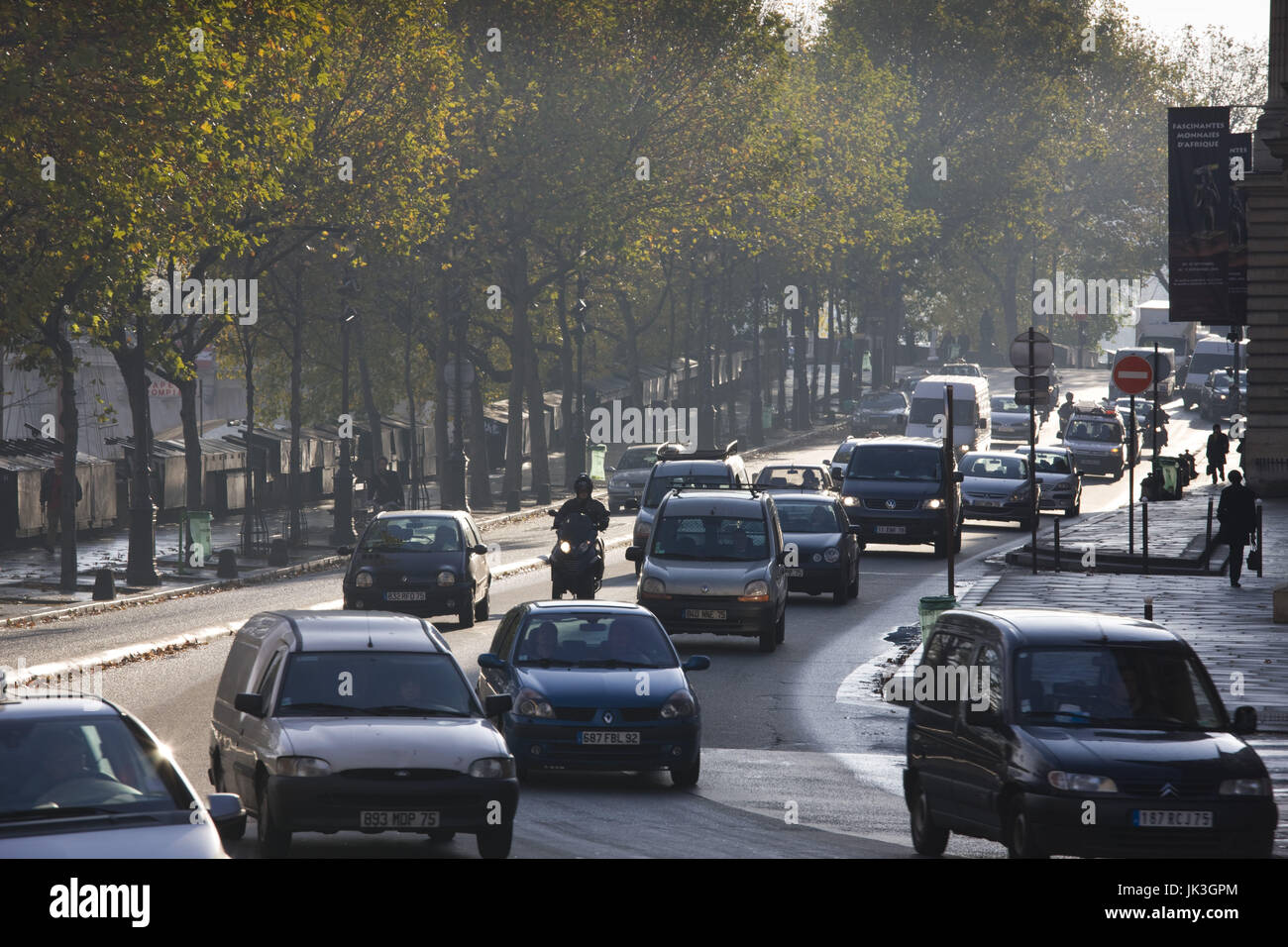 France, Paris, left bank morning traffic on Quai Malaquais Stock Photo