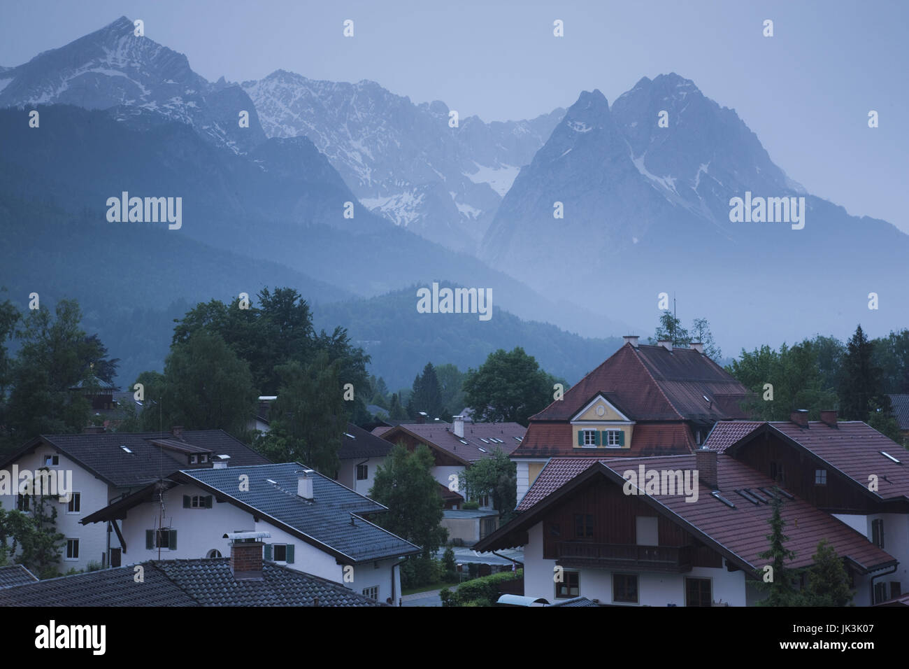 Germany, Bavaria, Deutsche Alpenstraße, Garmisch-Partenkirchen, view towards Wetterstein Mountains, dawn, Stock Photo