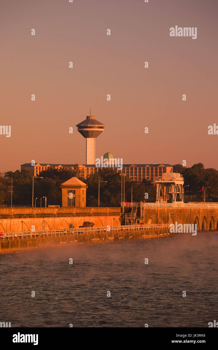 USA, Alabama, Muscle Shoals Area, Florence, Renaissance Tower, Wilson