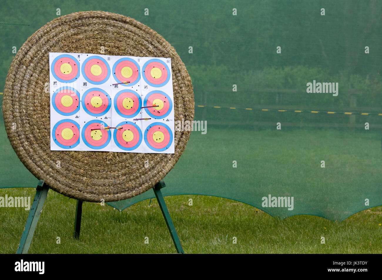 Archery target targets rings hires stock photography and images Alamy