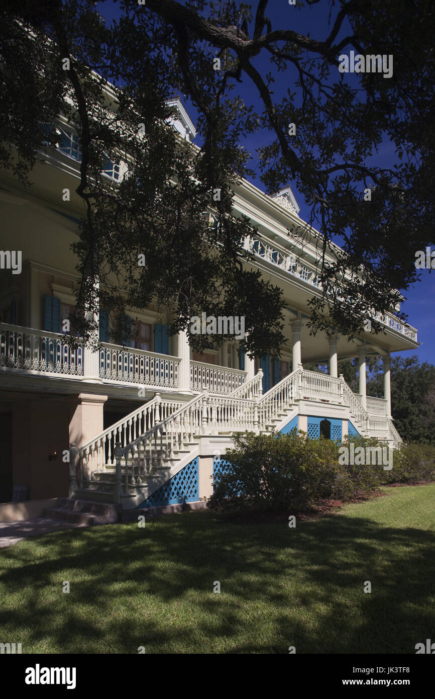 USA, Louisiana, Garyville, San Francisco Plantation, b. 1856, mansion