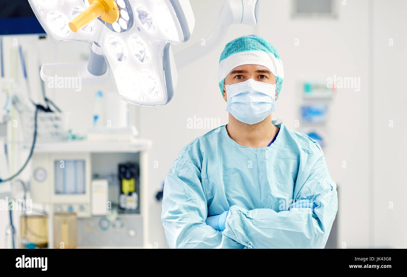 Hospital operating room hi-res stock photography and images - Alamy