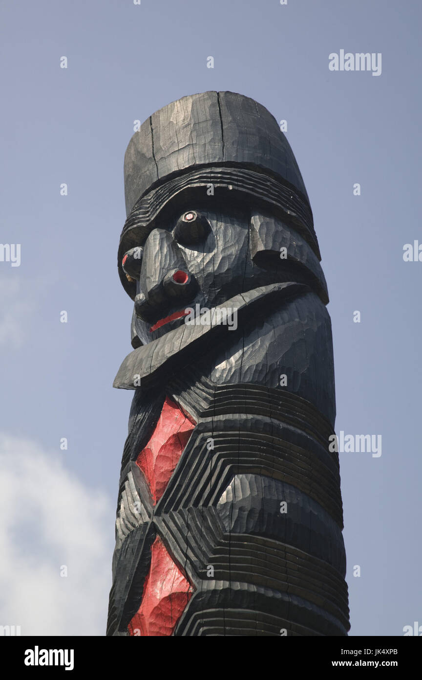 New Caledonia, Central Grande Terre Island, La Foa, totem pole display at the sculpture garden, Stock Photo