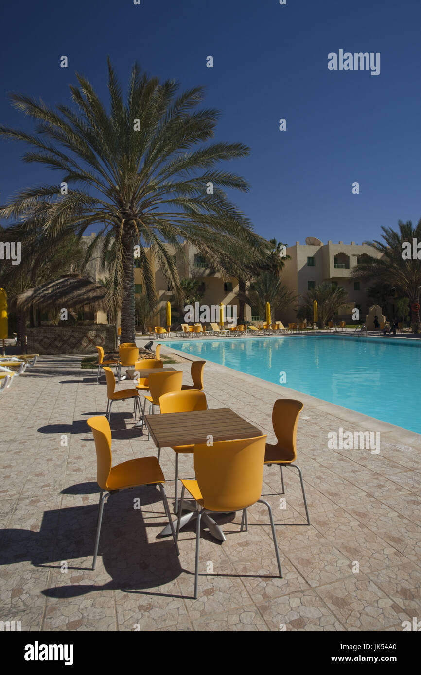 Tunisia, Sahara Desert, Douz, Zone Touristique, Hotel Sahara Douz, swimming pool Stock Photo