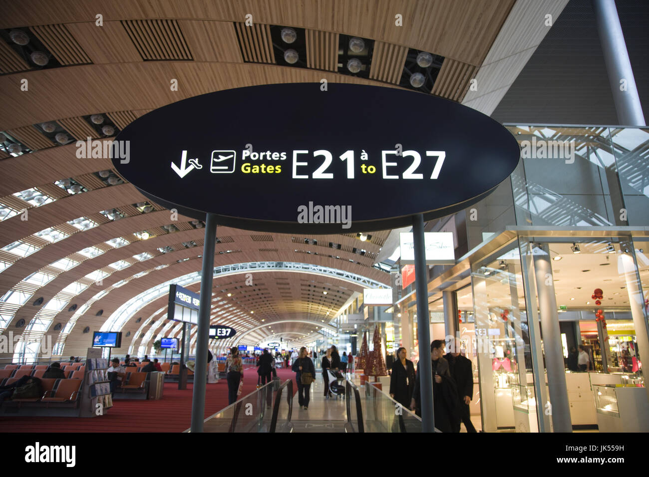 Les Caves Particulières at Charles de Gaulle Airport