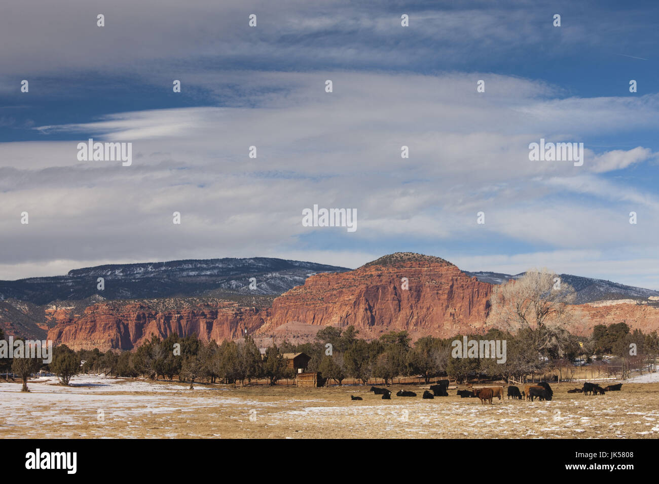 Small ranch house hires stock photography and images Alamy
