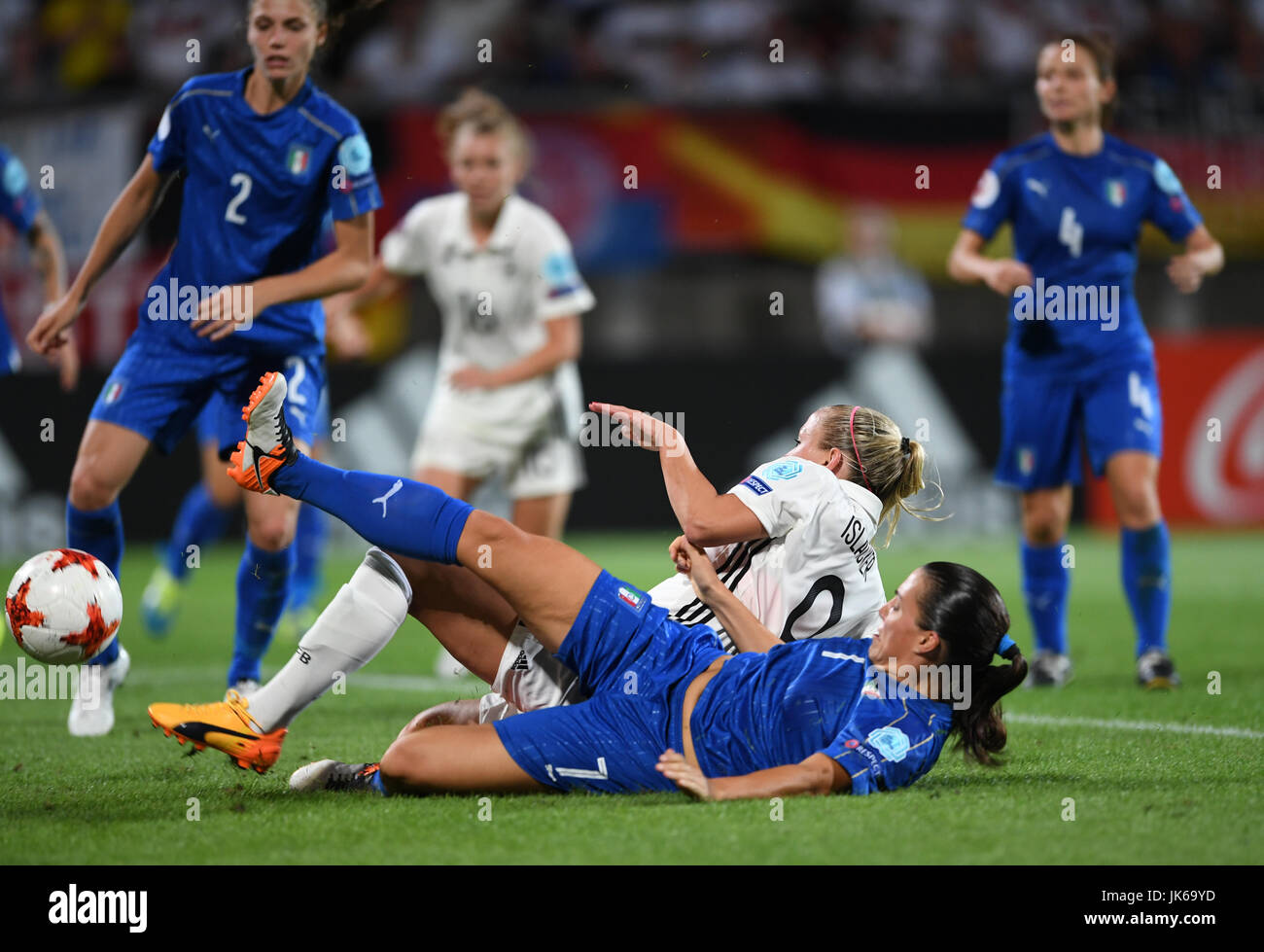 Germany's Mandy Islacker in action against Italy's Alia Guagni (bottom
