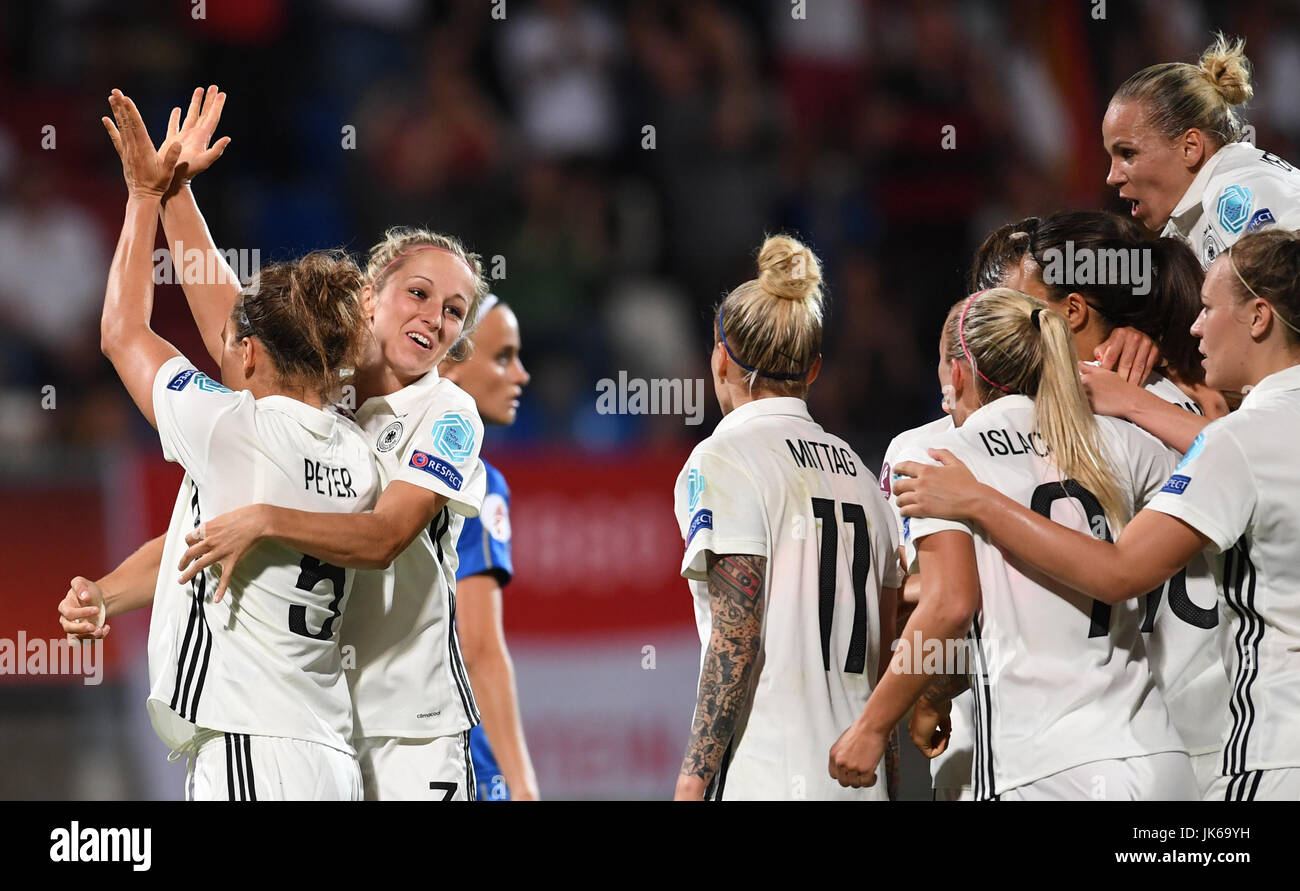 Germany's Babett Peter (L) celebrates her 21 goal with team mate