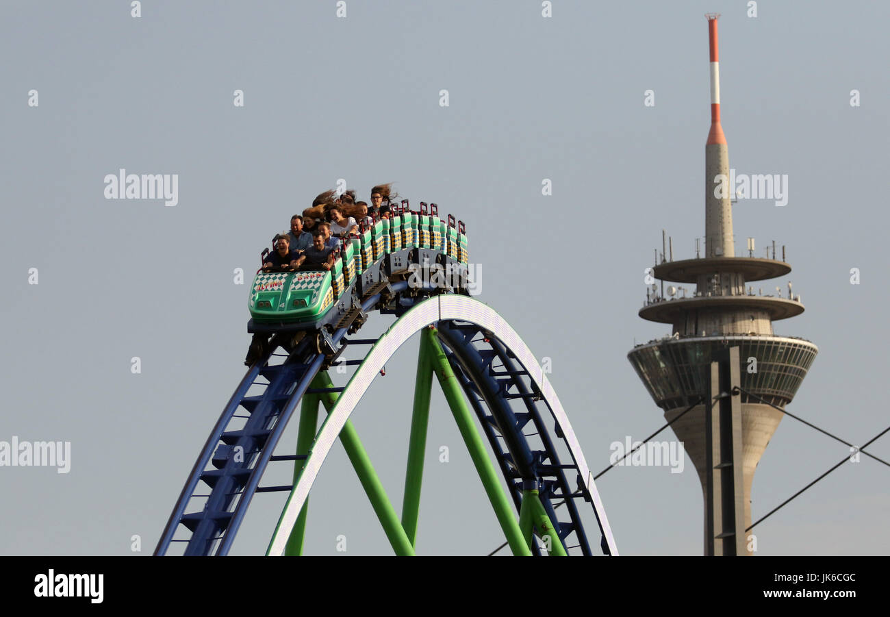 Duesseldorf, Germany. 19th July, 2017. Fair visitors at the Largest ...
