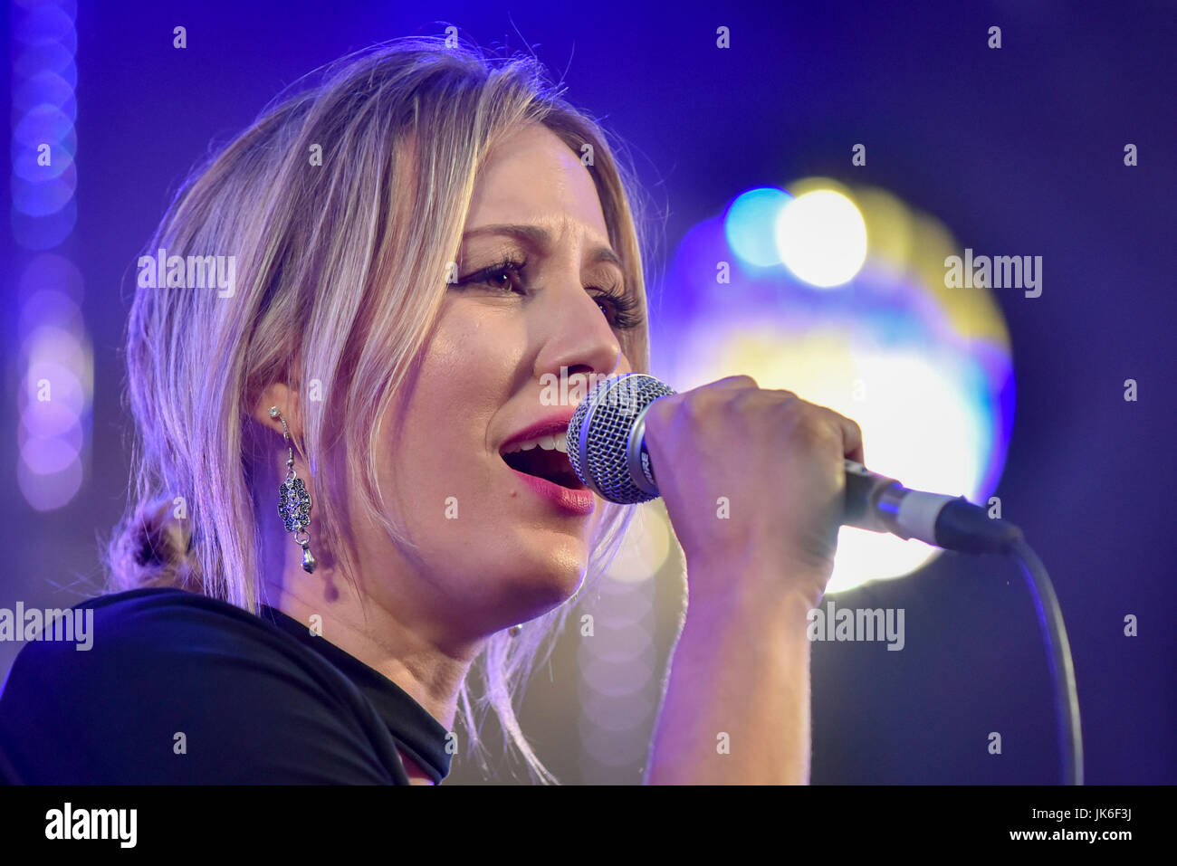 Margaret Derbyshire  nackt