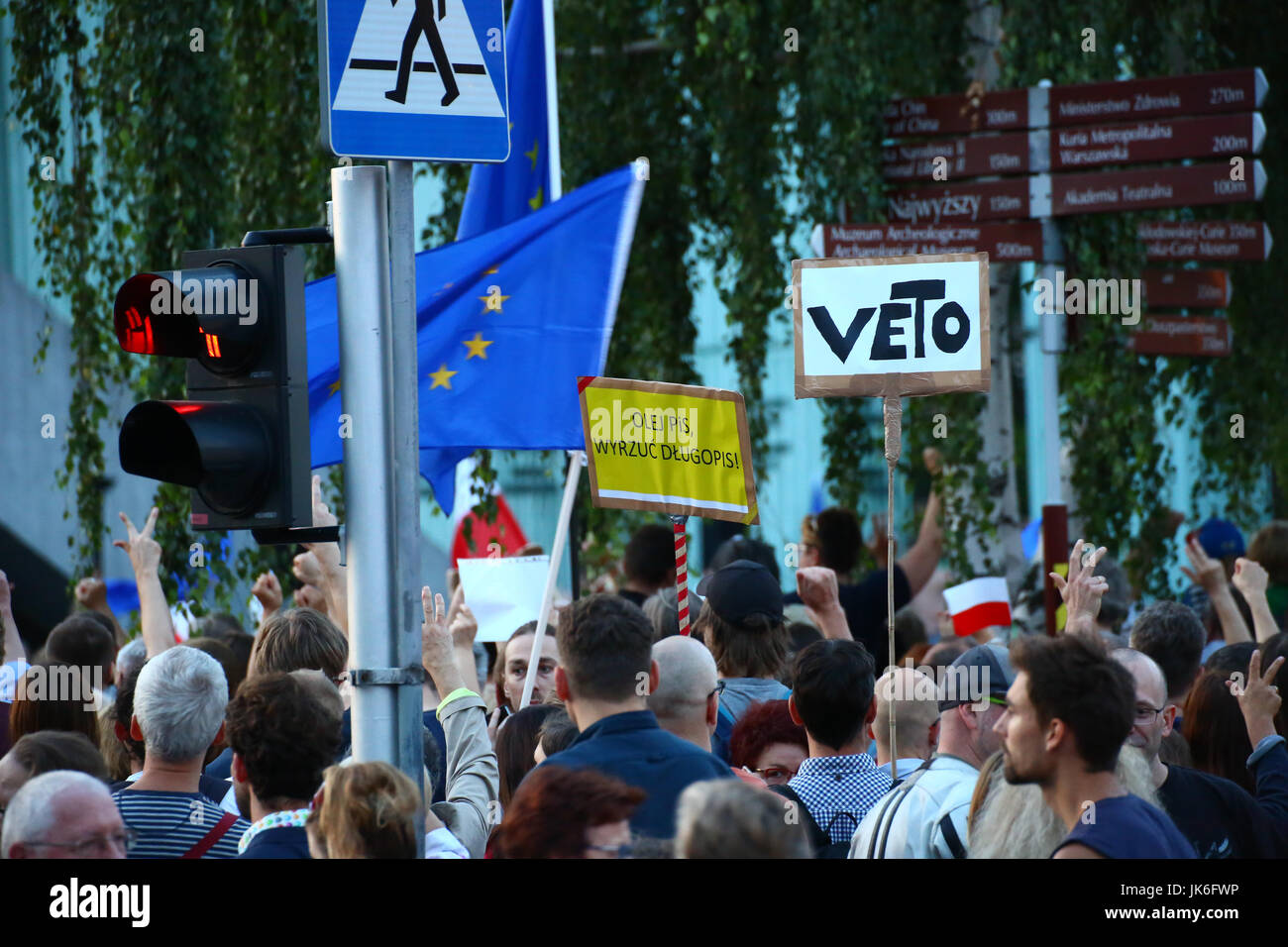 Poland, Warsaw, 22th July, 2017: Mass protest agaist justice reforms hold in front of highest court at Krasinskich Square. Protestors demand for Presidential veto against the new law and court order, lightning up masses of candles. ©Jake Ratz/Alamy Live News Stock Photo