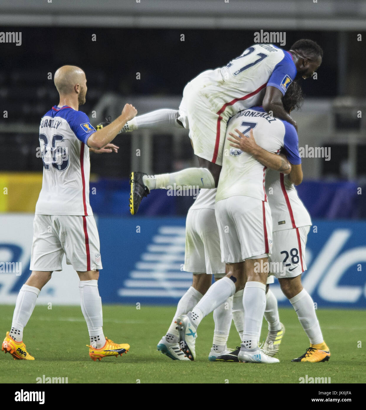 Arlington, Texas, USA. 22nd July, 2017. U.S.A. teammates congratulating #28 CLINT DEMPSEY on his goal late in the game. Credit: Hoss Mbain/ZUMA Wire/Alamy Live News Stock Photo