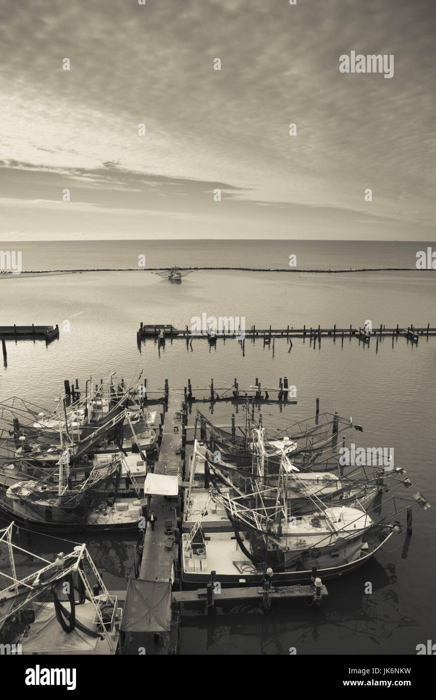 Mississippi shrimp boats hi-res stock photography and images - Alamy