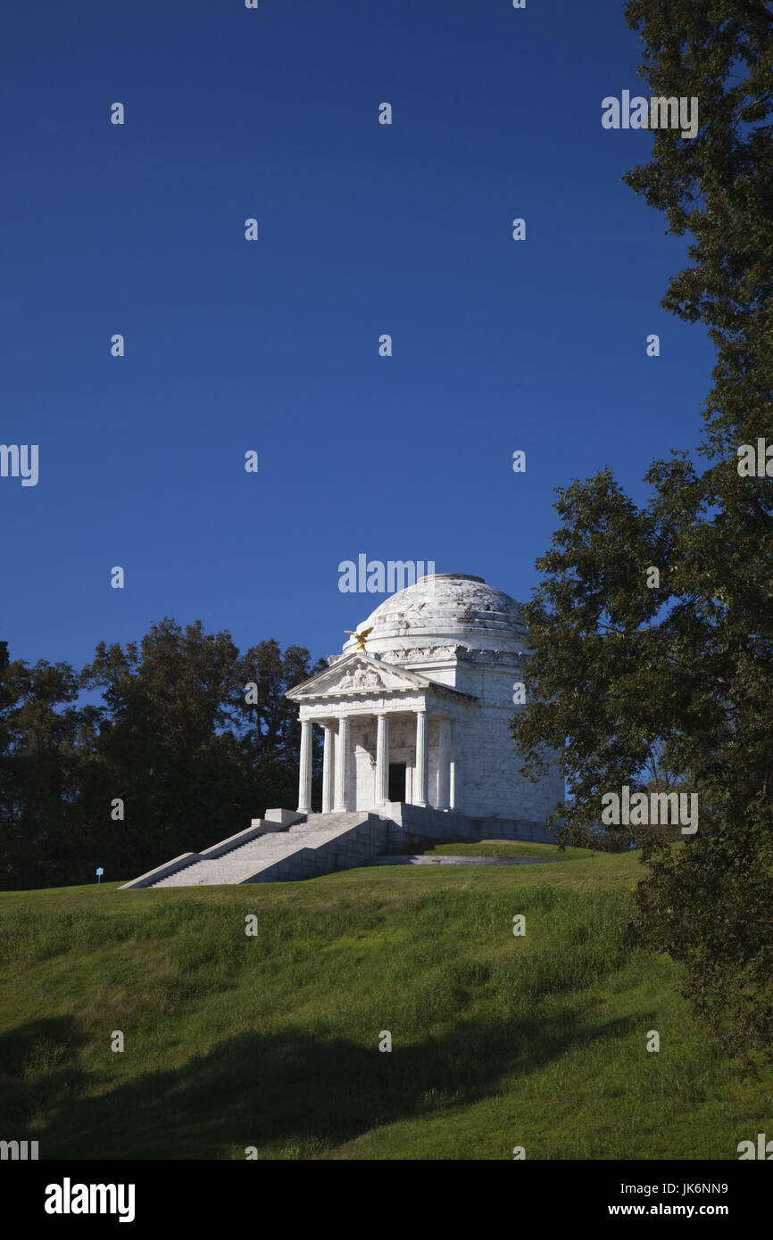 USA, Mississippi, Vicksburg, Vicksburg National Military Park, US Civil War-era battlefield, Illinois Soldiers Monument Stock Photo