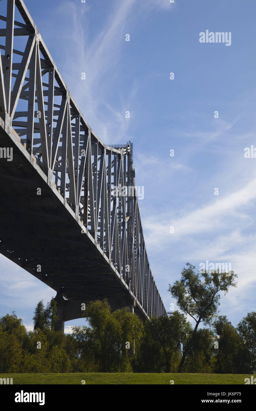 USA, Louisiana, Gramercy, Mississippi River bridge Stock Photo