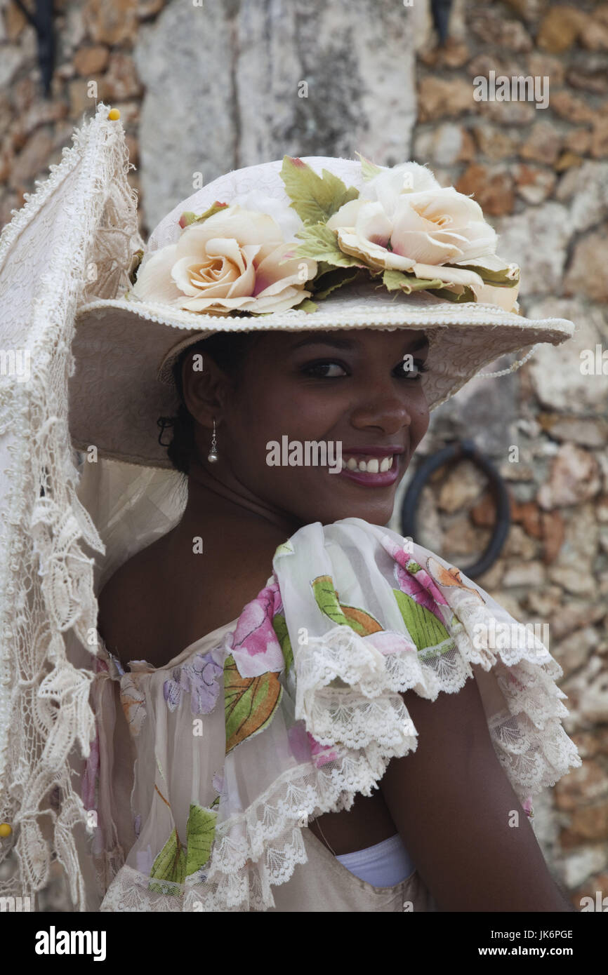 Dominican Republic, La Romana, Altos de Chavon, Dominican female dancer in costume, R, MR DRE 09 01 Stock Photo