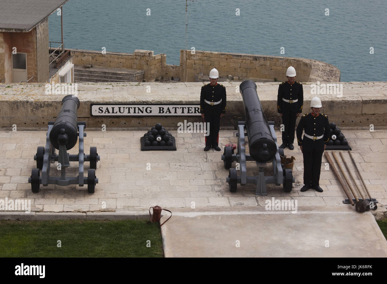Malta, Valletta, Saluting Battery, elevated view from Upper Barrakka Gardens, soldiers by the noonday gun Stock Photo