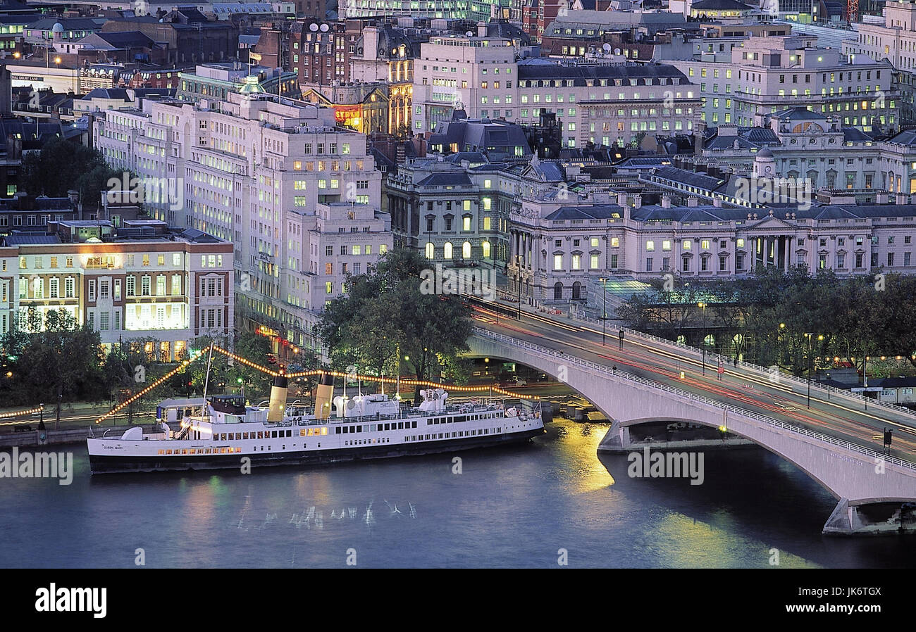 Großbritannien, London, Stadtansicht, Thames, Waterloo Bridge, Dämmerung  England, Hauptstadt, Themse, Brücke, Schiff, Beleuchtung, Abendstimmung, Abend Stock Photo