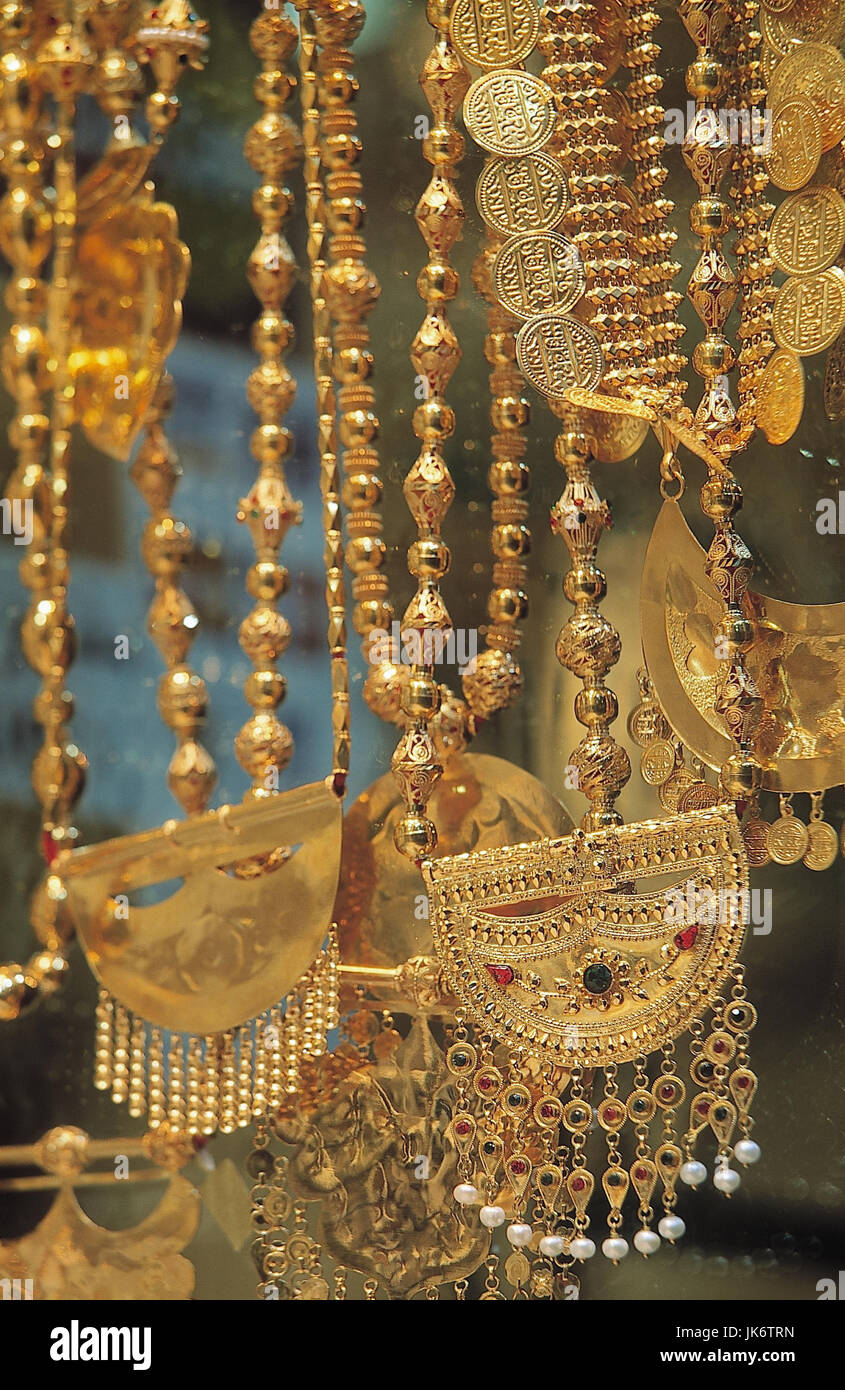 Vereinigte Arabische Emirate, Dubai, Gold-Souk, Verkauf, Halsketten VAE,  UAE, Einkaufszentrum, Kaufhaus, Deira City Centre Shopping Mall,  Goldschmuck, Schmuck, Ketten, Goldketten, Wirtschaft, Sachaufnahme Stock  Photo - Alamy