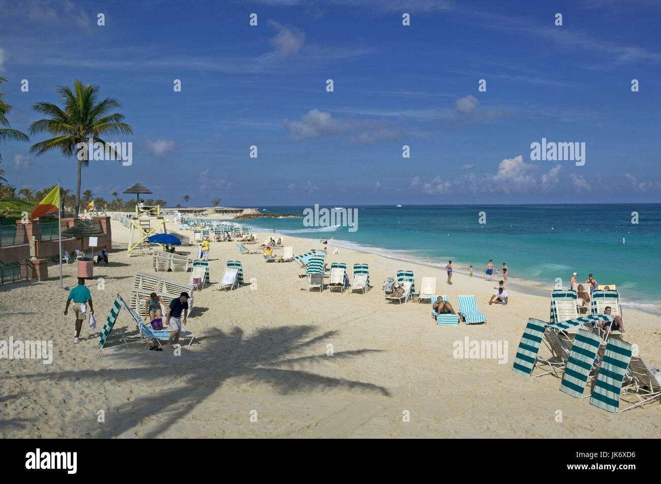 Bahamas, Nassau, Strand, Ozean, Urlaubsanlage, Atlantis Resort, Touristen, no model release Stock Photo
