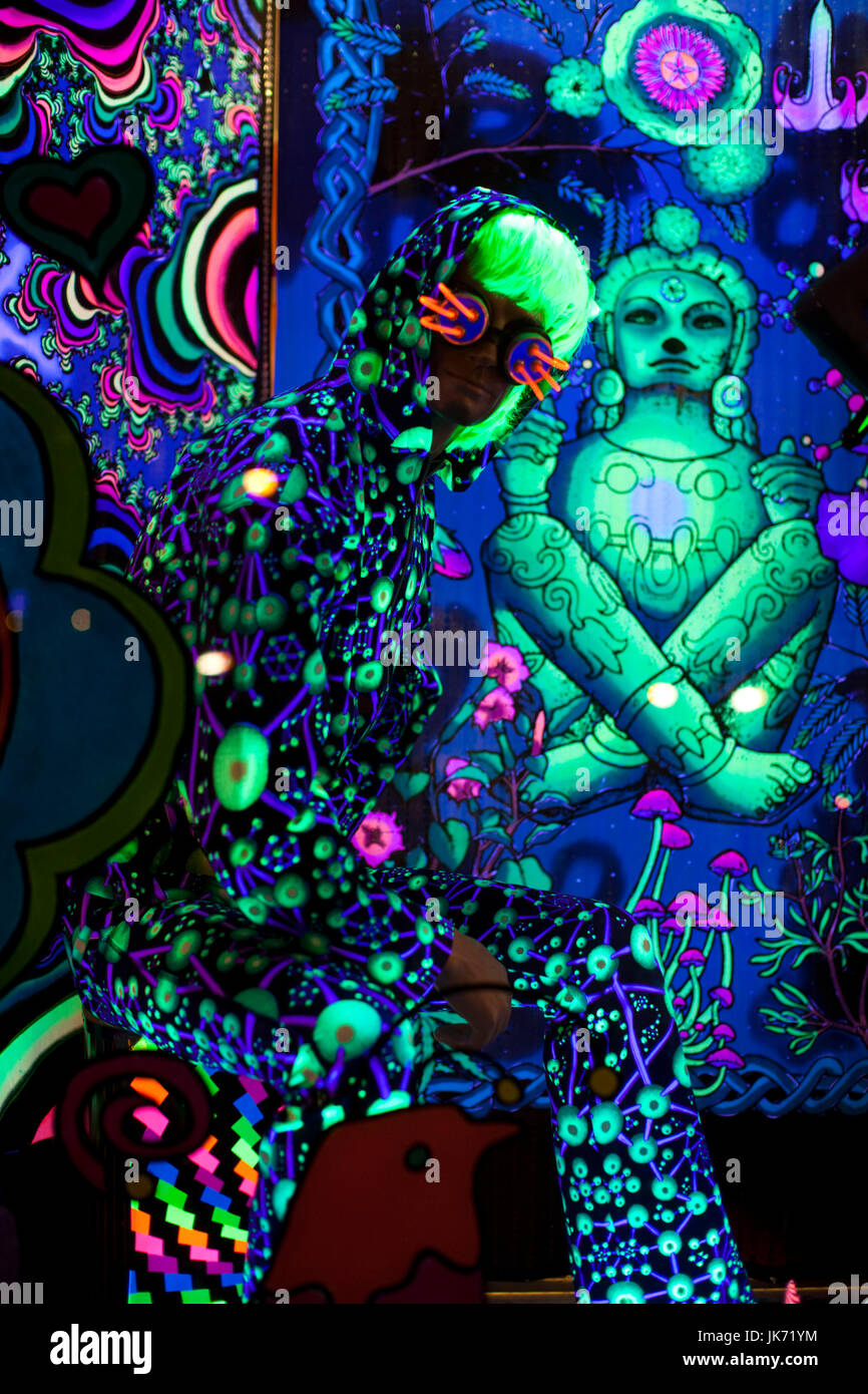 Day glo hires stock photography and images Alamy