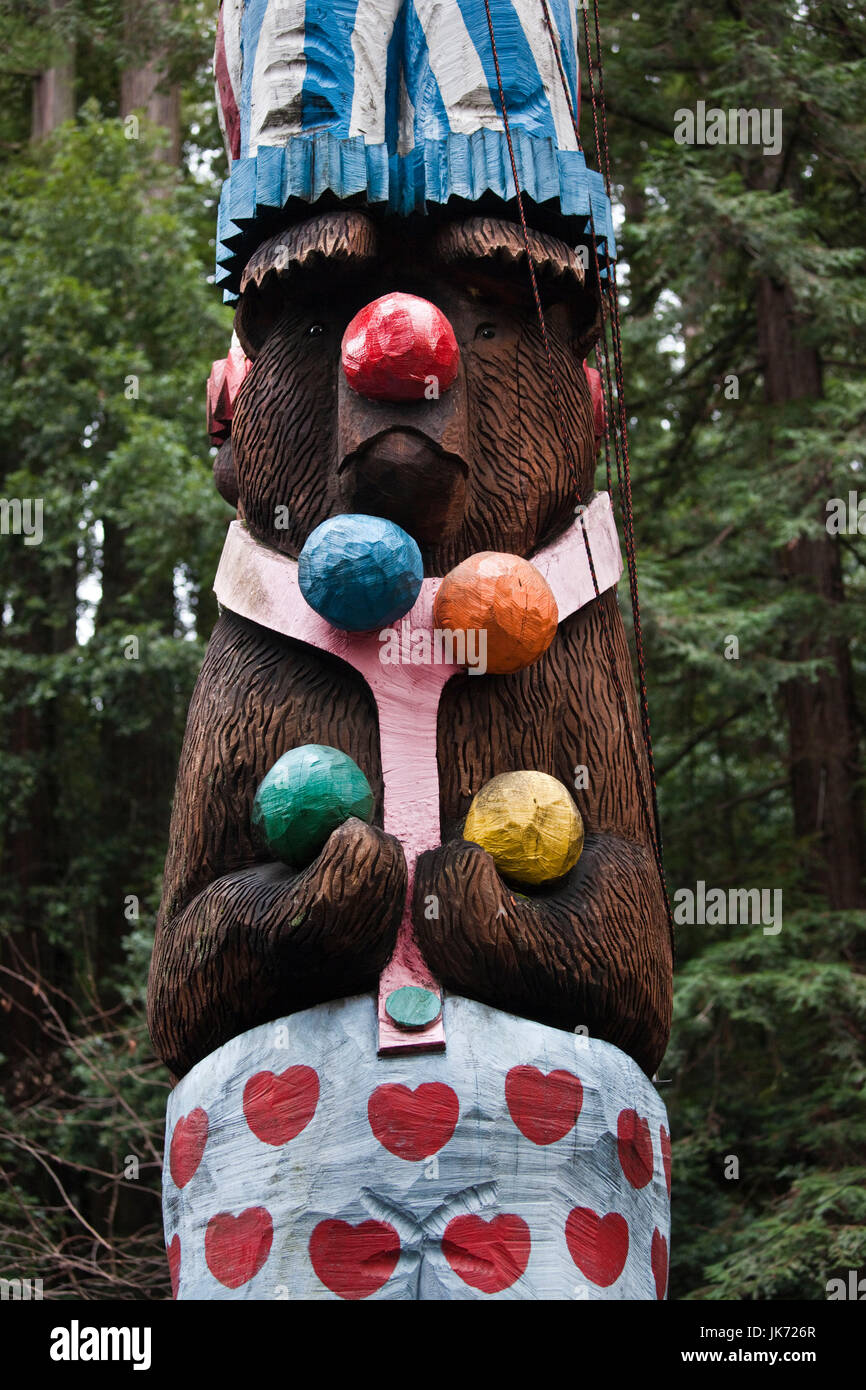 USA, California, Northern California, North Coast, Leggett, Confusion Hill, tourist park, sign with bears Stock Photo
