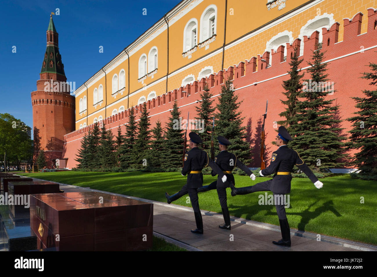 Russia, Moscow Oblast, Moscow, Kremlin, Alexandrovsky Garden and Tomb of the Unknown Soldier Stock Photo