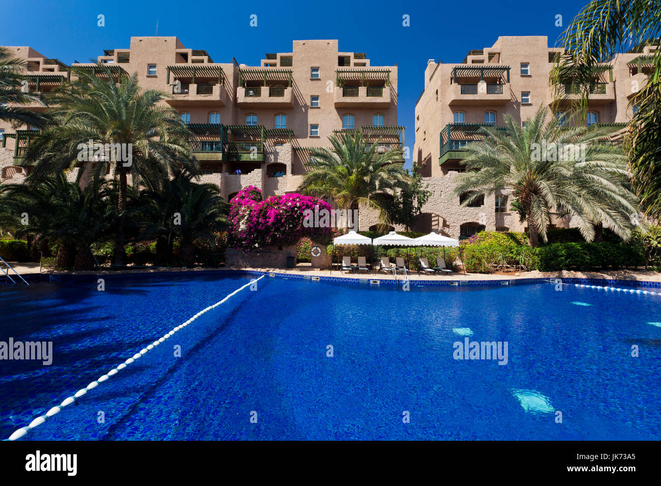 Jordan, Aqaba, Movenpick Hotel, swimming pool Stock Photo - Alamy