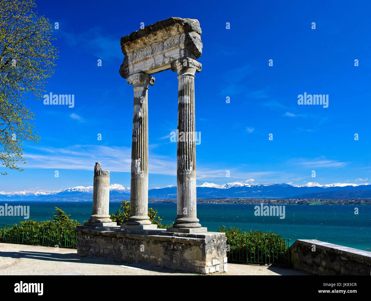 Roman Corinthian column from Noviodunum, Nyon, Vaud, Switzerland Stock Photo
