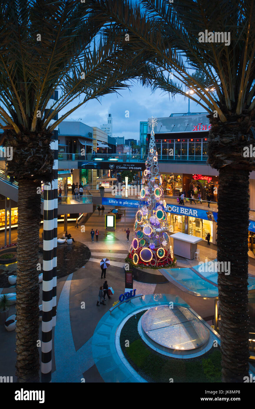 Santa Monica Place, Shopping Center, Santa Monica, California, USA Stock  Photo - Alamy