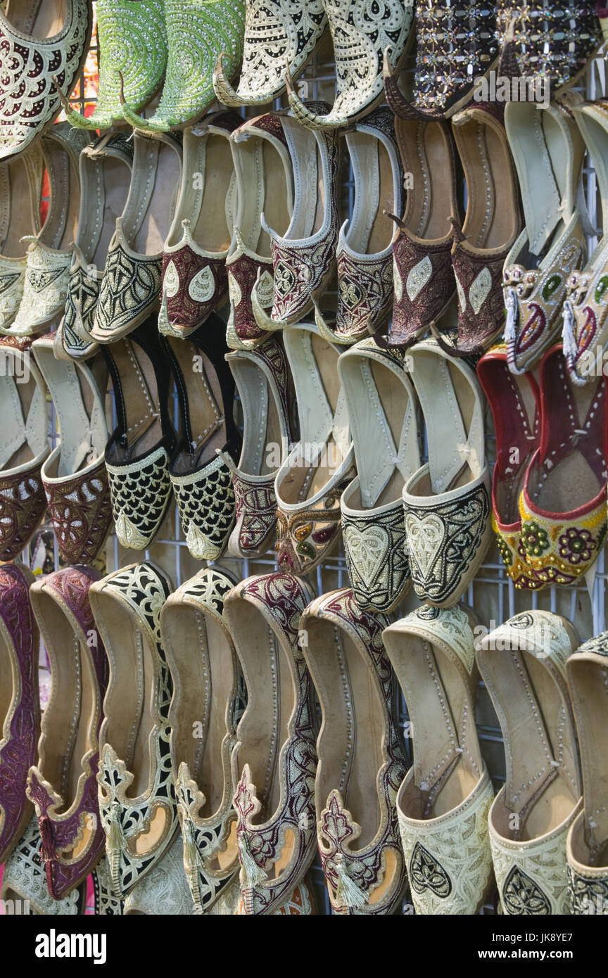 Oman, Maskat, Mutrah, Souk, Verkauf, Schuhe, traditionell, Stock Photo