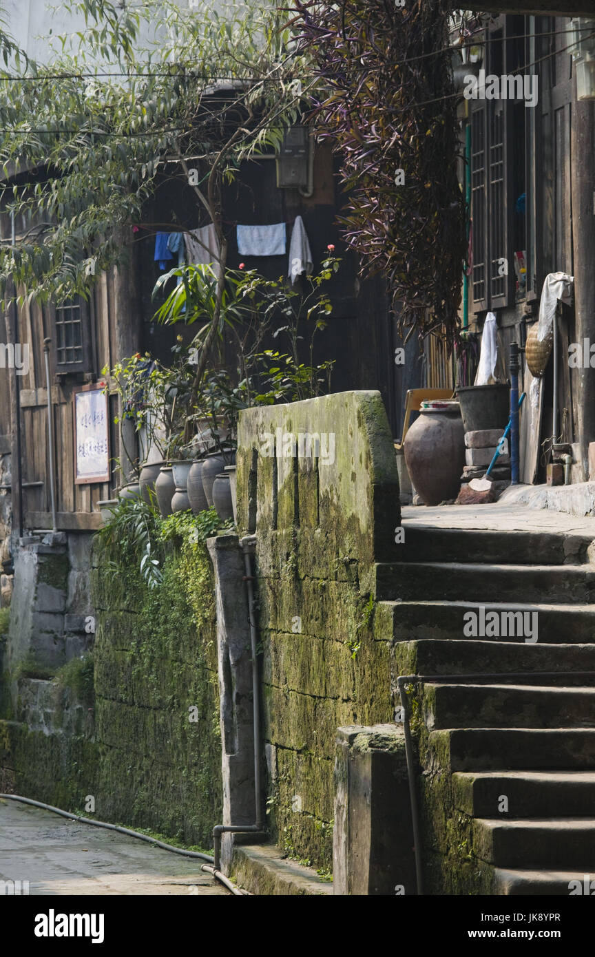 China, Chongqing, Altstadtviertel Ciqikou, Hausfassade, Treppe, Detail, Stock Photo