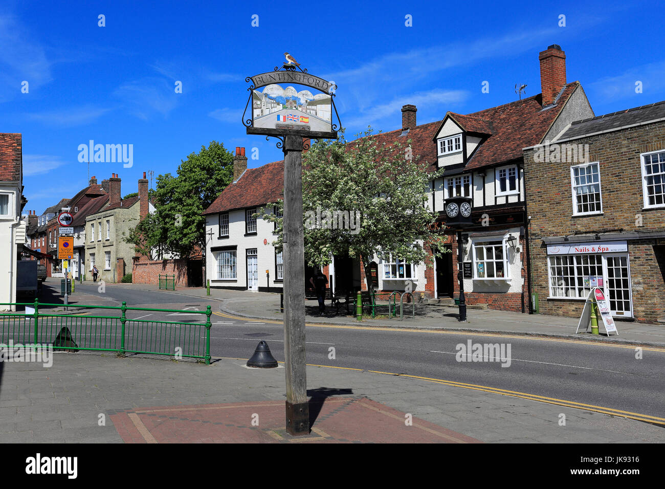 Buntingford hertfordshire hires stock photography and images Alamy