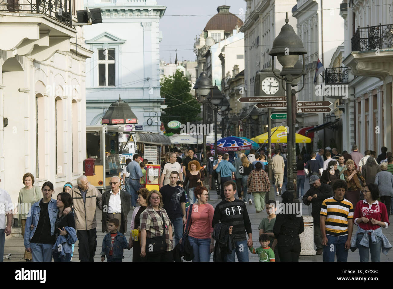 Serbien, Belgrad, Ulica Knez Mihailova, Fußgänger, Stock Photo