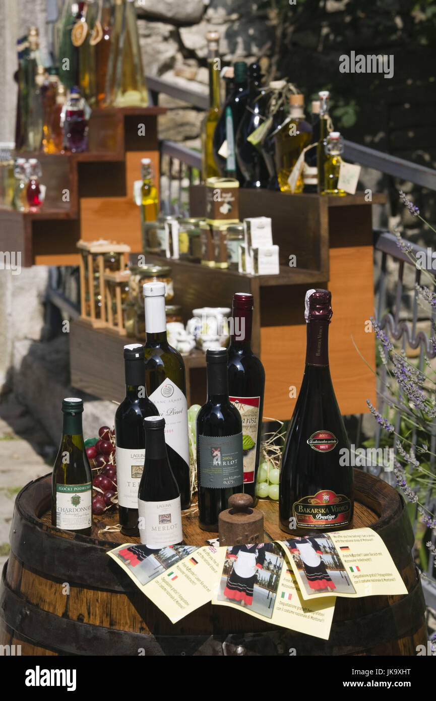 Kroatien, Istrien, Motovun, Verkauf, Weinflaschen, Stock Photo