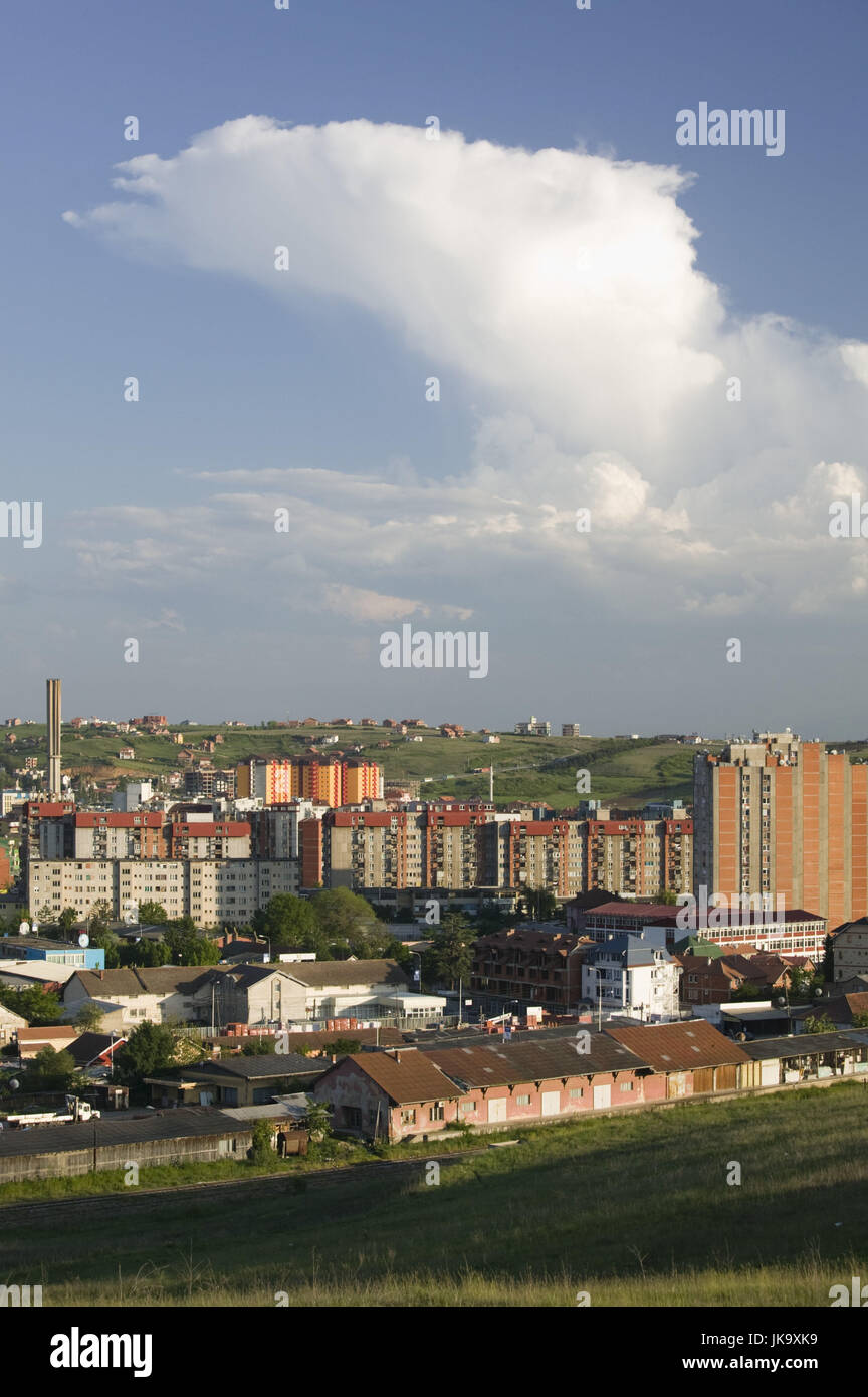 Kosovo, Prishtina, Stadtzentrum, Umgebung, Häuser, Wolkenhimmel, Stock Photo