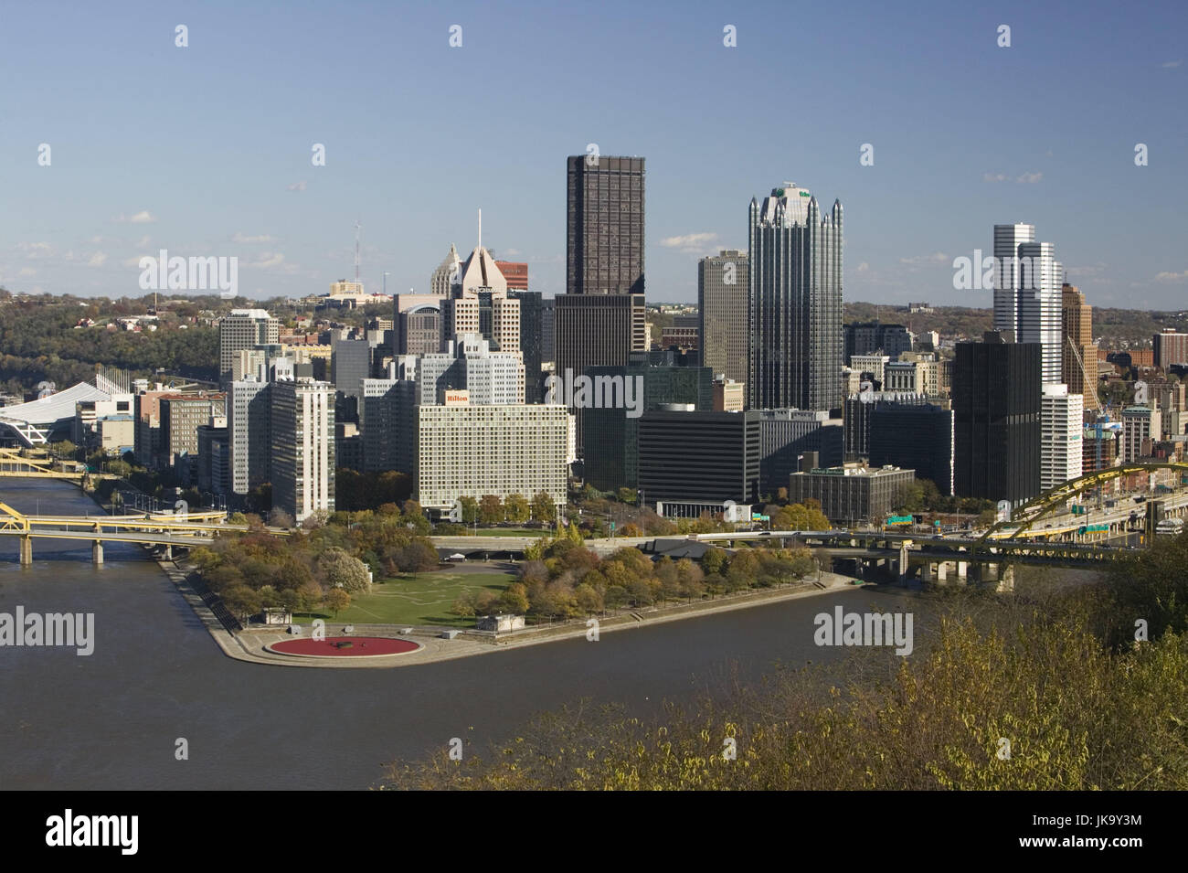 USA, Pennsylvania, Pittsburgh, Stadtansicht,  Hochhäuser, Fluss,   Nordamerika, Reiseziel, Stadt, Großstadt, Gebäude, Häuser, Geschäftsgebäude, Architektur, Bürogebäude, urban, Brücken, Kanal, Skyline, Stock Photo