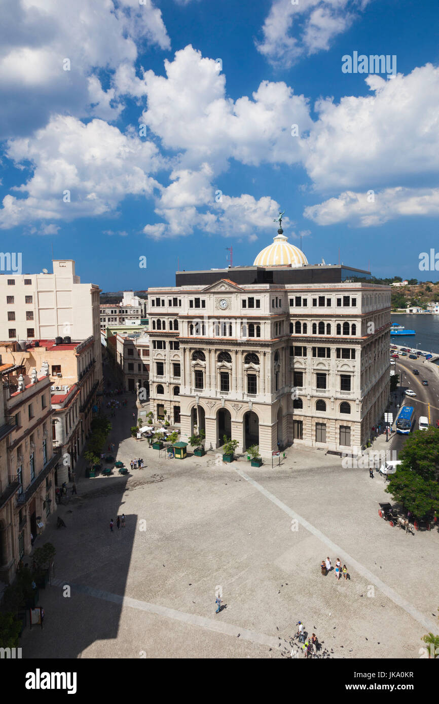 Cuba, Havana, Havana Vieja, Plaza de San Francisco de Asis, Lonja del Commercio building, elevated view Stock Photo
