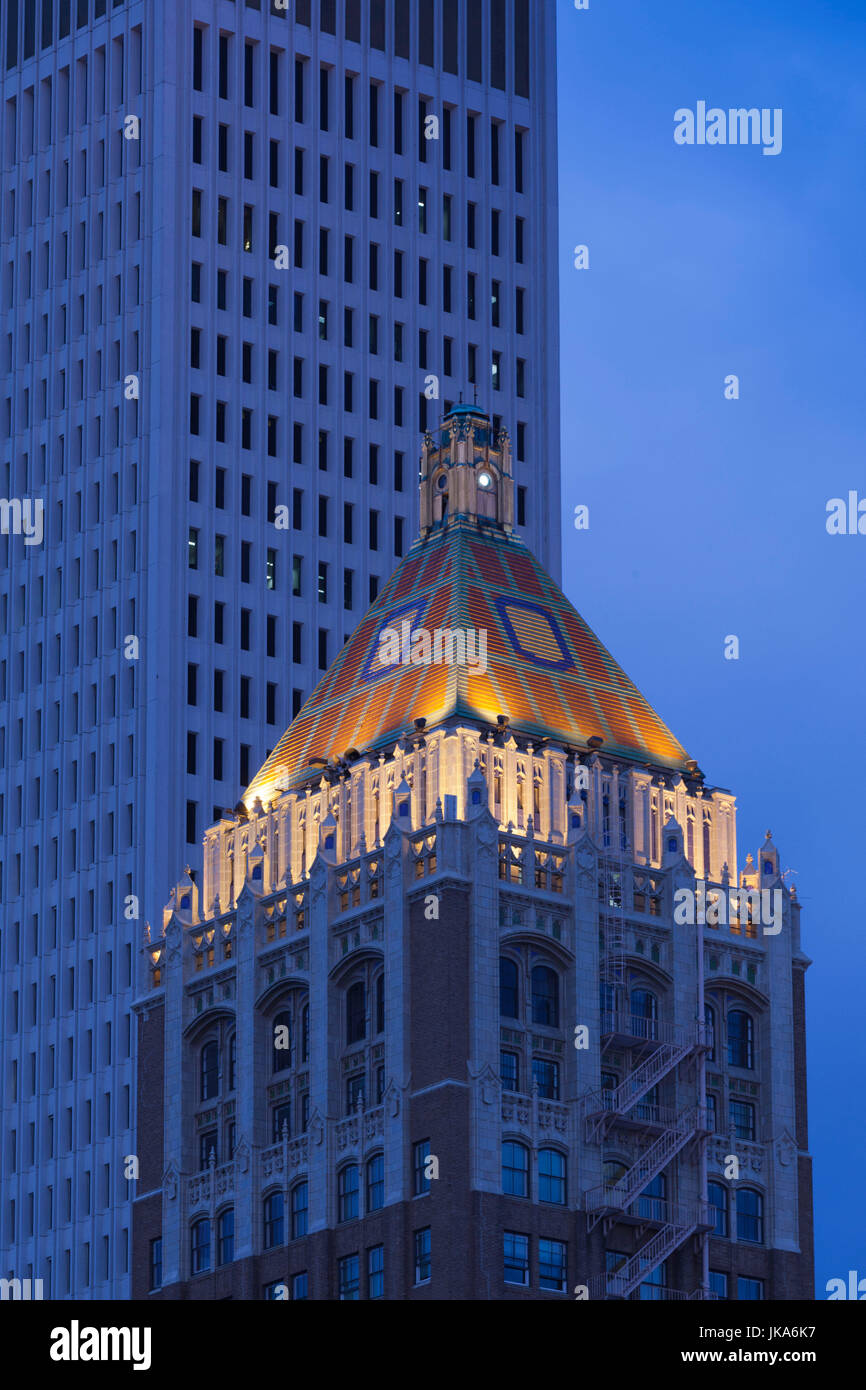 USA, Oklahoma, Tulsa, art-deco Atlas Life Building, now a Courtyard by Marriott hotel, dawn Stock Photo