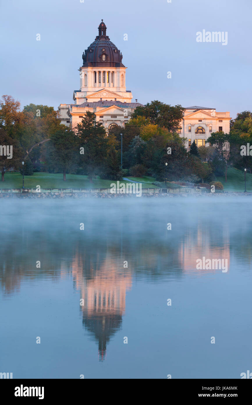USA, South Dakota, Pierre, South Dakota State Capitol, exterior, dawn Stock Photo