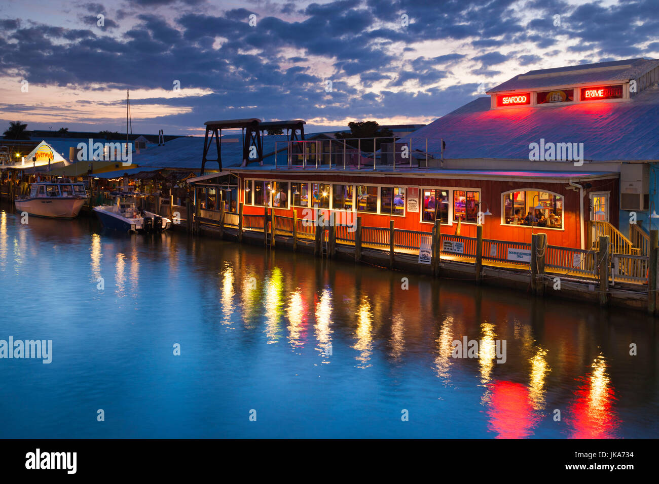 USA, Florida, Gulf Coast, Naples, Naples Bay waterfront, Tin City, dusk
